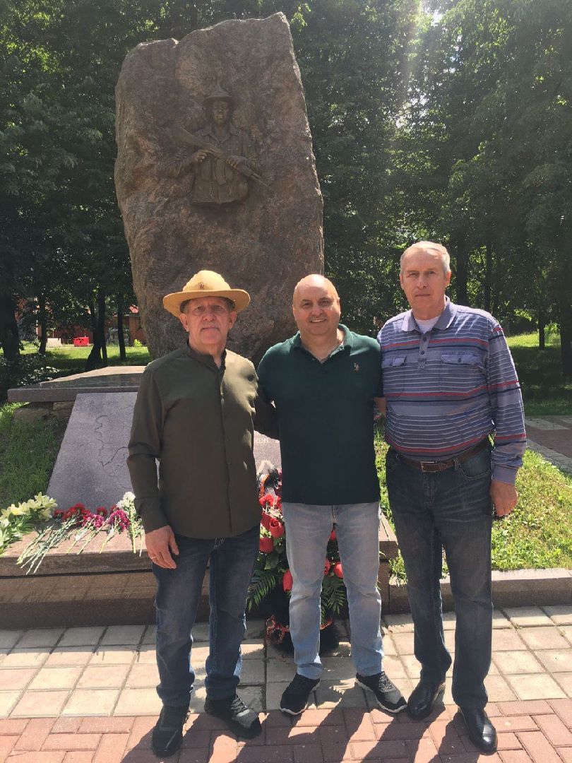 Чехов, ветераны, памятник, цветы, возложение, День ветеранов боевых действий