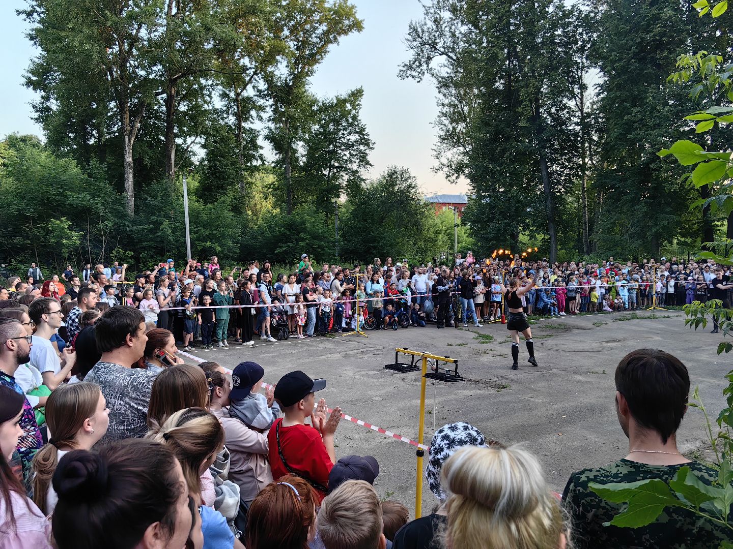 Шоу, артист, сцена, огнемёт, огонь