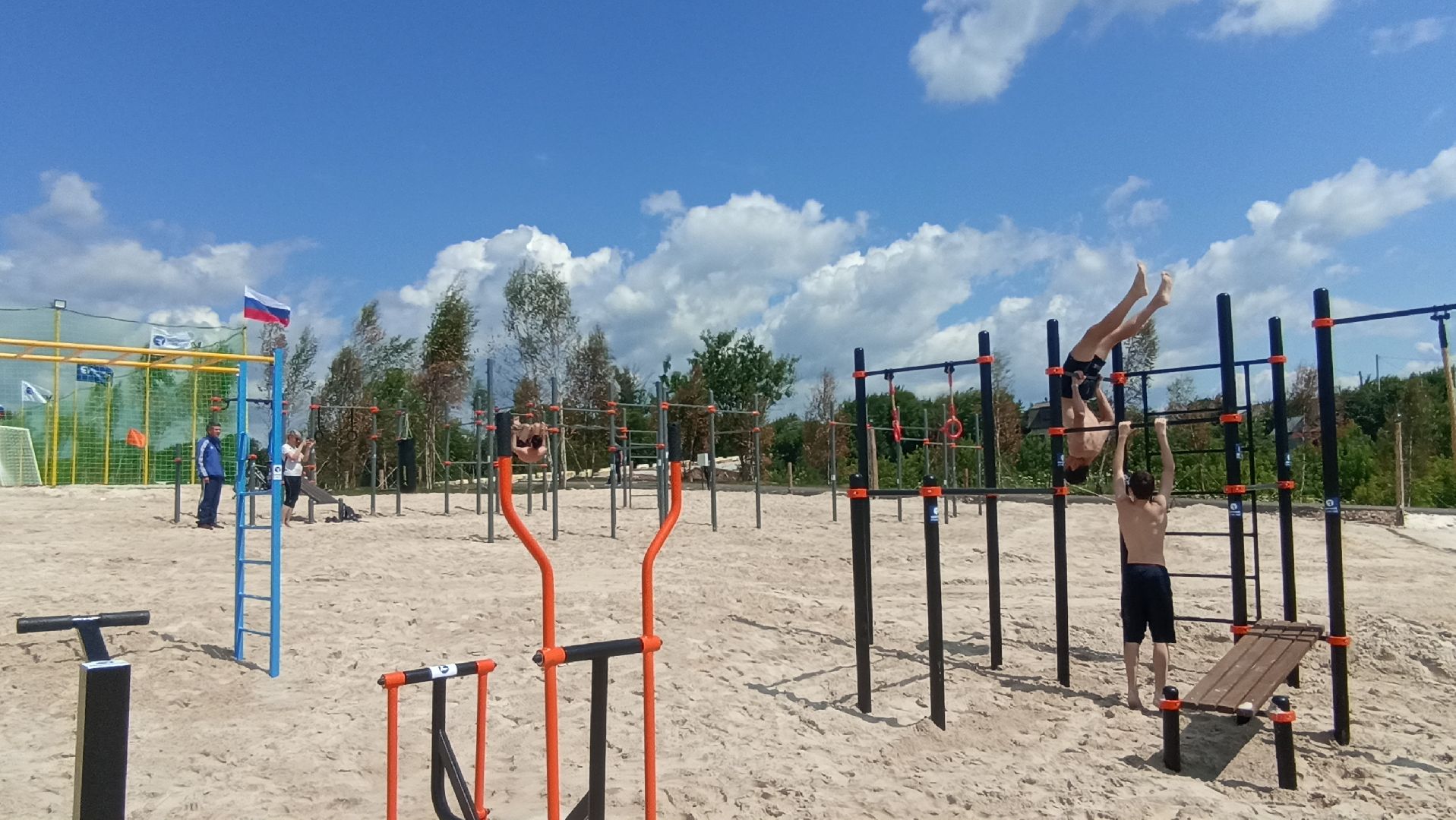 Серпухов, Подмосковье, воркаут, спорт, пляж на Оке, гимнастика, тренажеры, турники