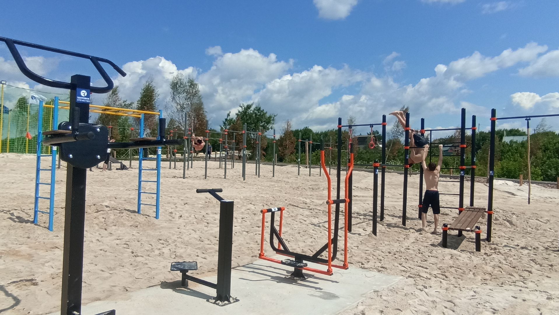 Серпухов, Подмосковье, воркаут, спорт, пляж на Оке, гимнастика, тренажеры, турники