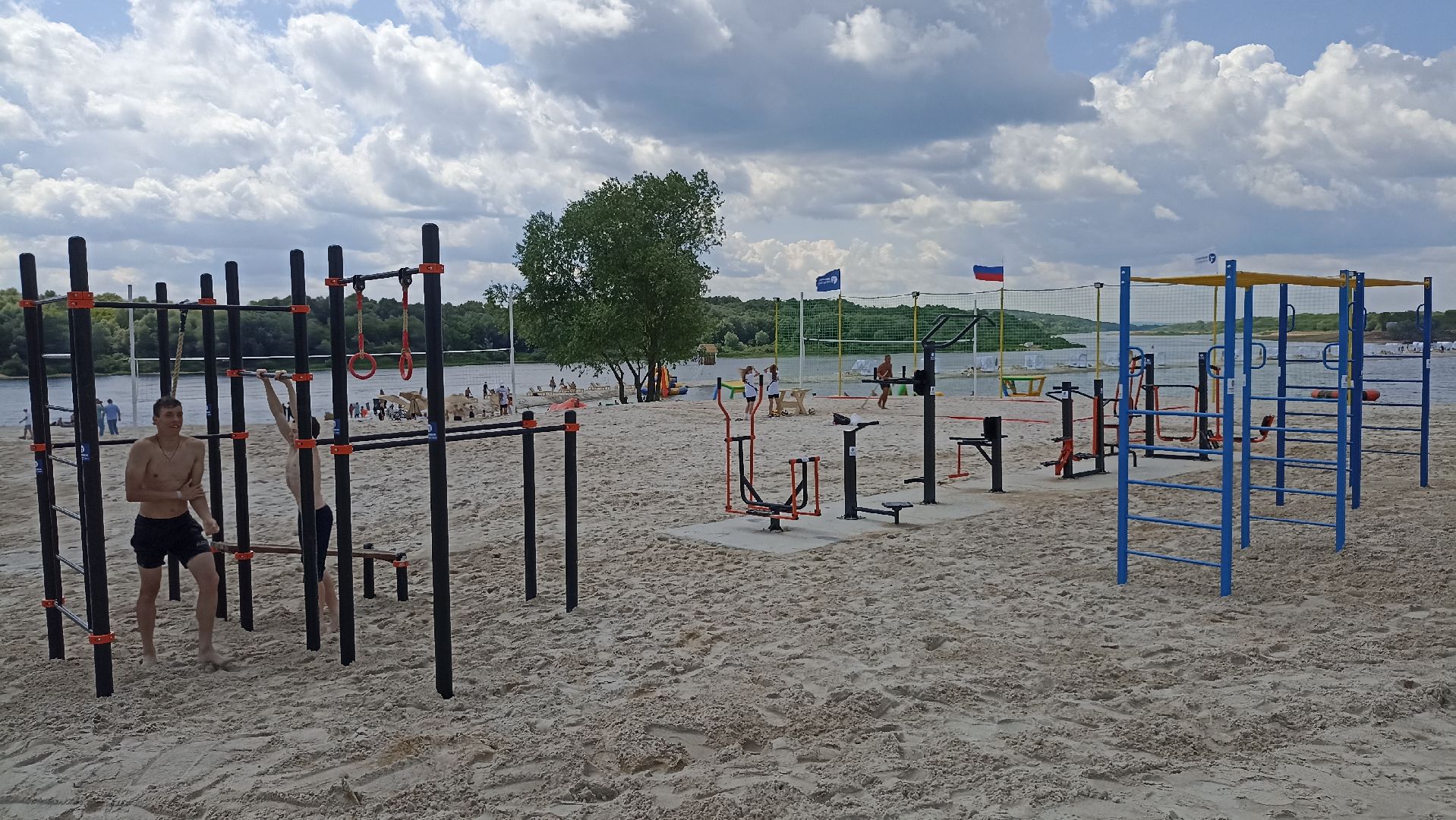 Серпухов, Подмосковье, воркаут, спорт, пляж на Оке, гимнастика, тренажеры, турники