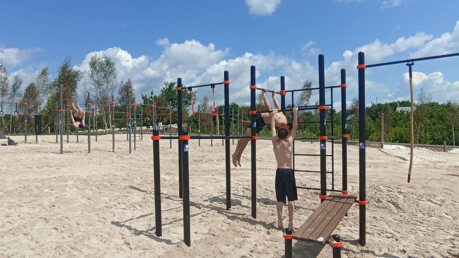 Серпухов, Подмосковье, воркаут, спорт, пляж на Оке, гимнастика, тренажеры, турники