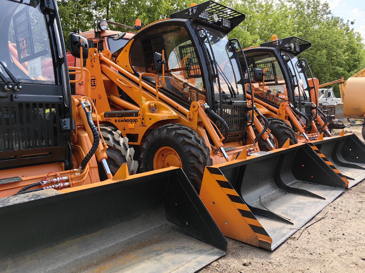 Техника, мини-погрузчик, парк, уборка