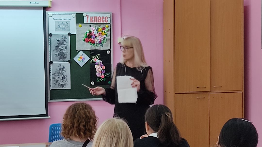 Лобня, города