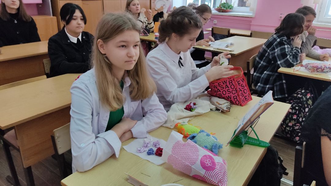 Лобня, города