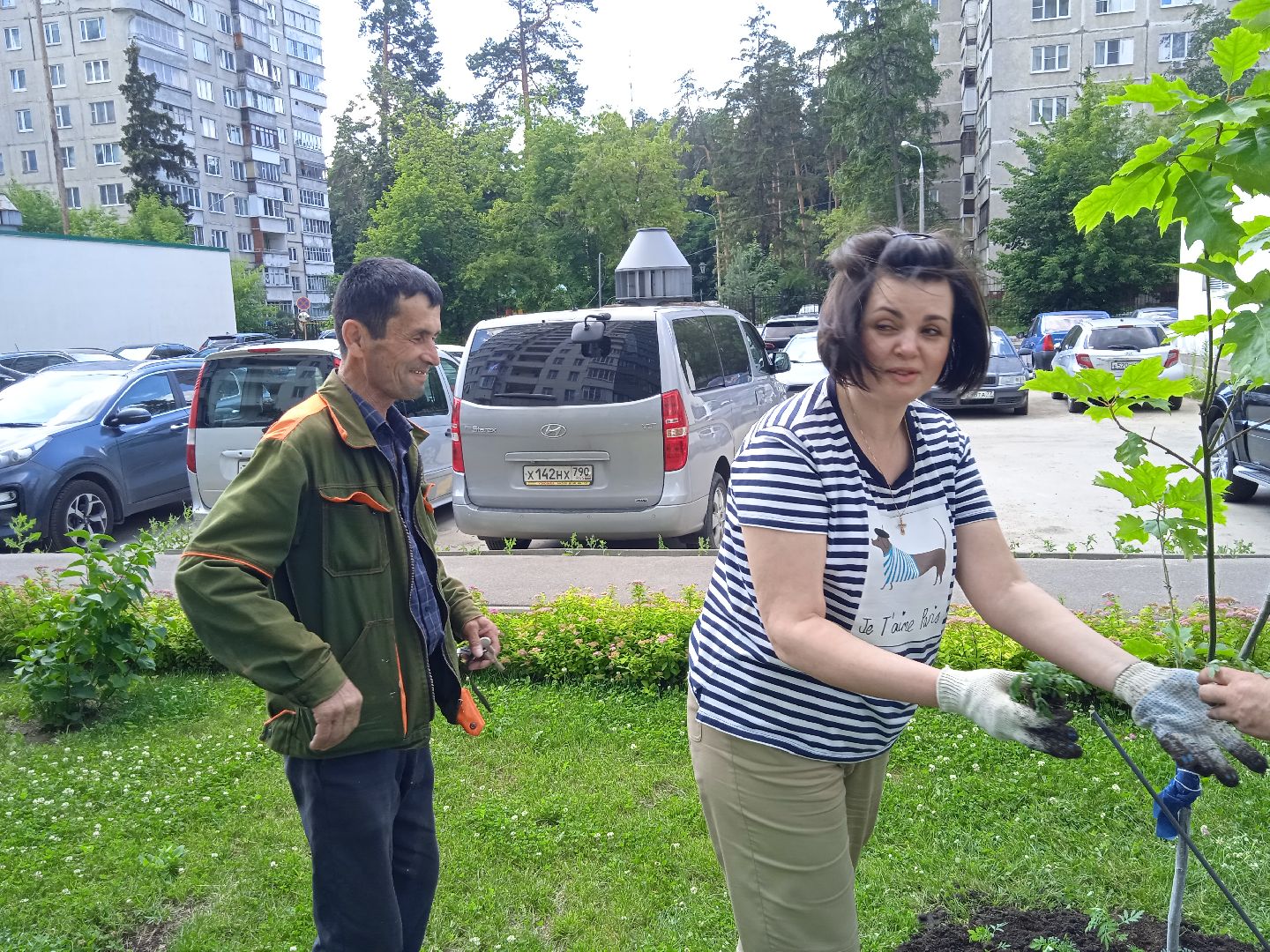 Город-сад, Парк-сити, цветы, волонтёры, посадка