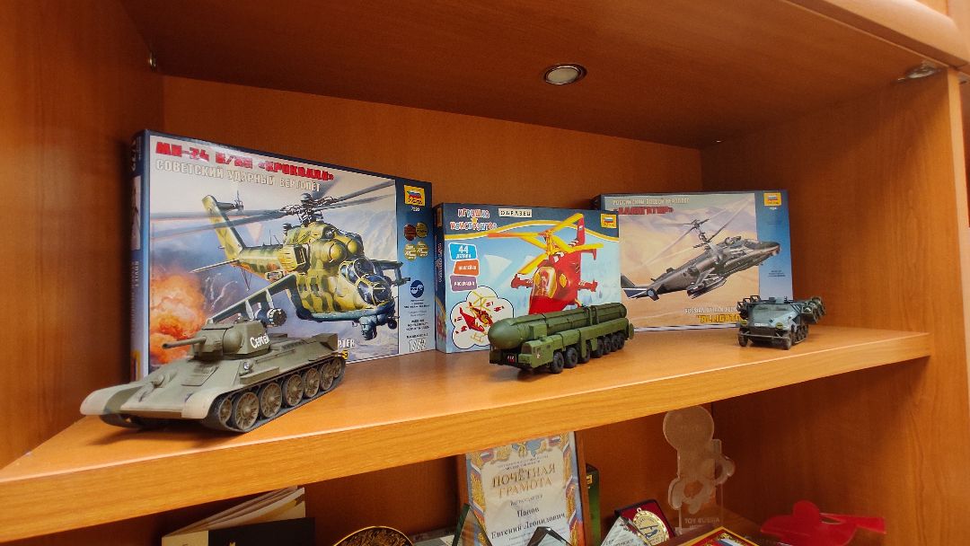 Лобня, города