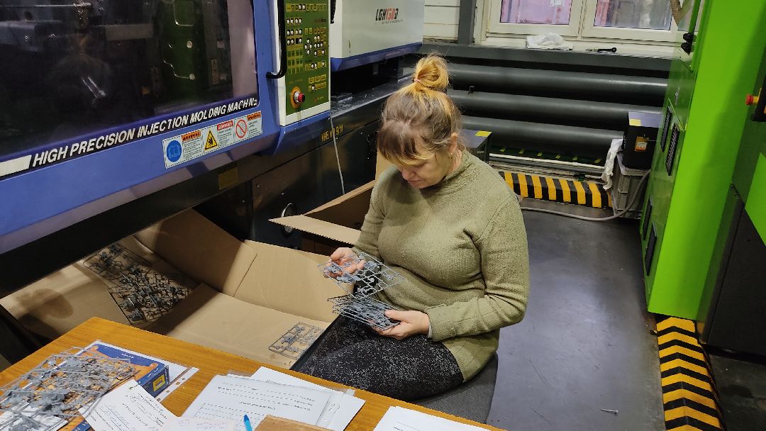 Лобня, города