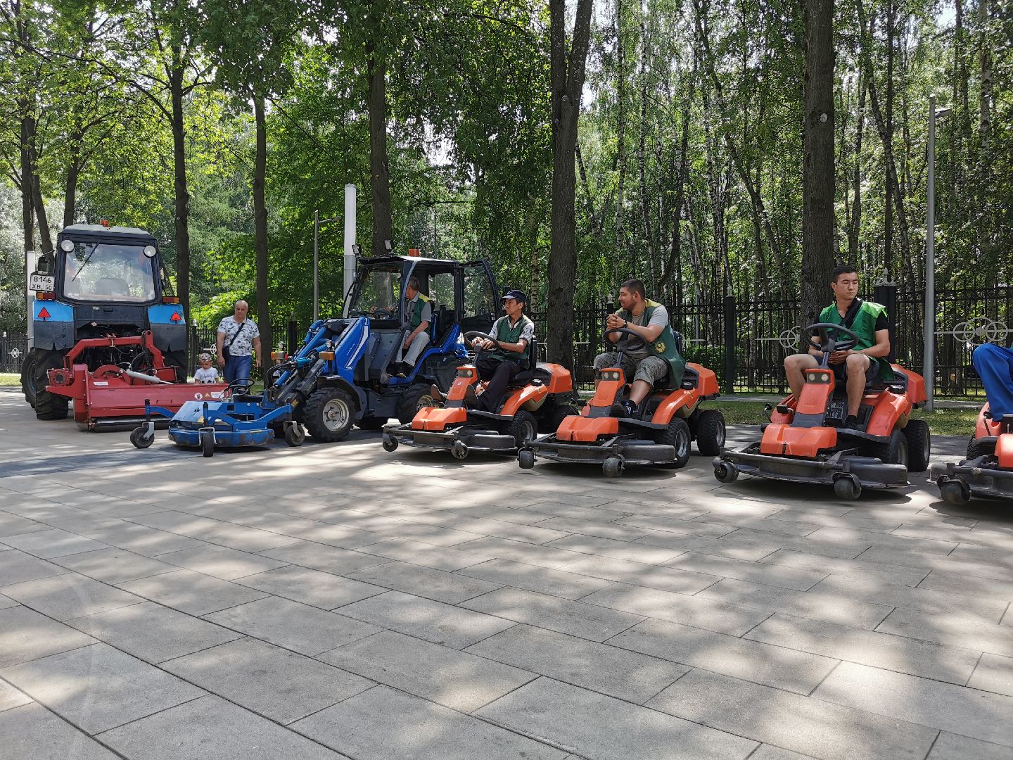 жкх, коммунальная техника,