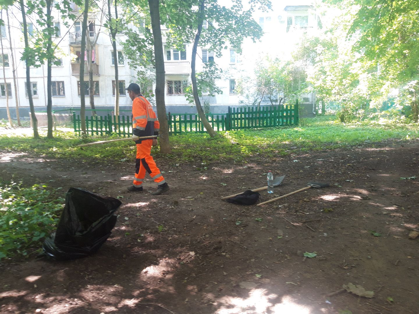 доброе дело, выходи во двор, двор,