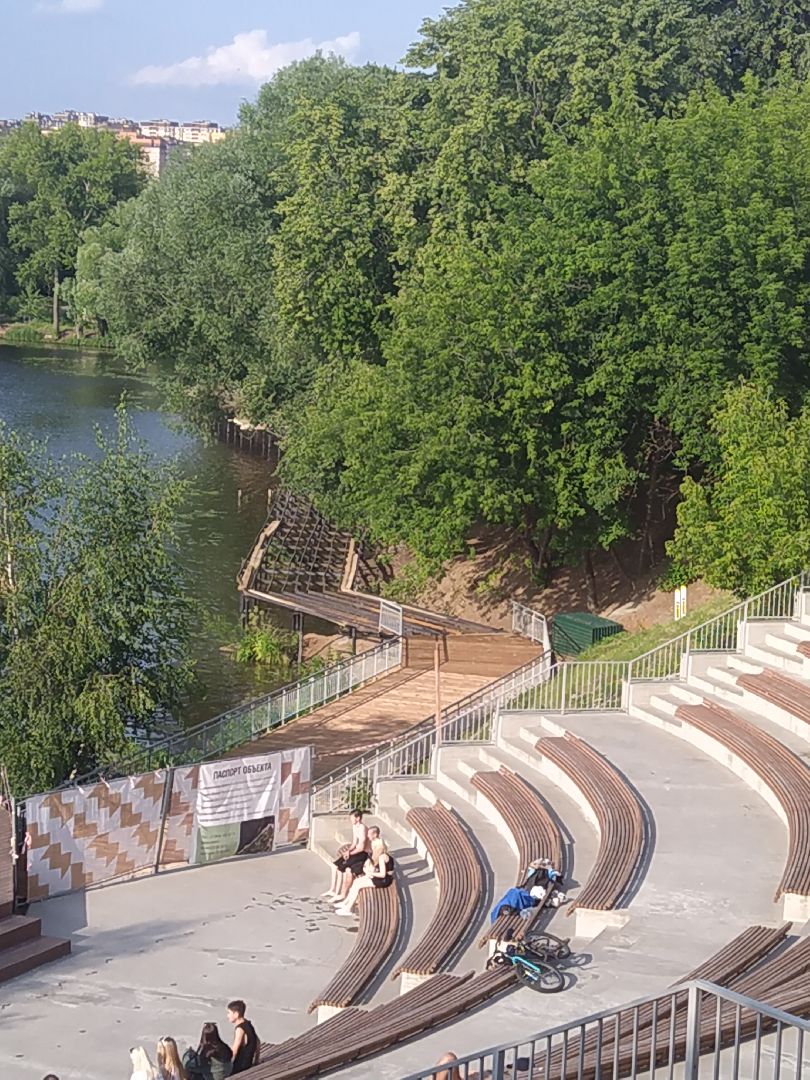 Долгопрудный, водная сцена, амфитеатр, набережная
