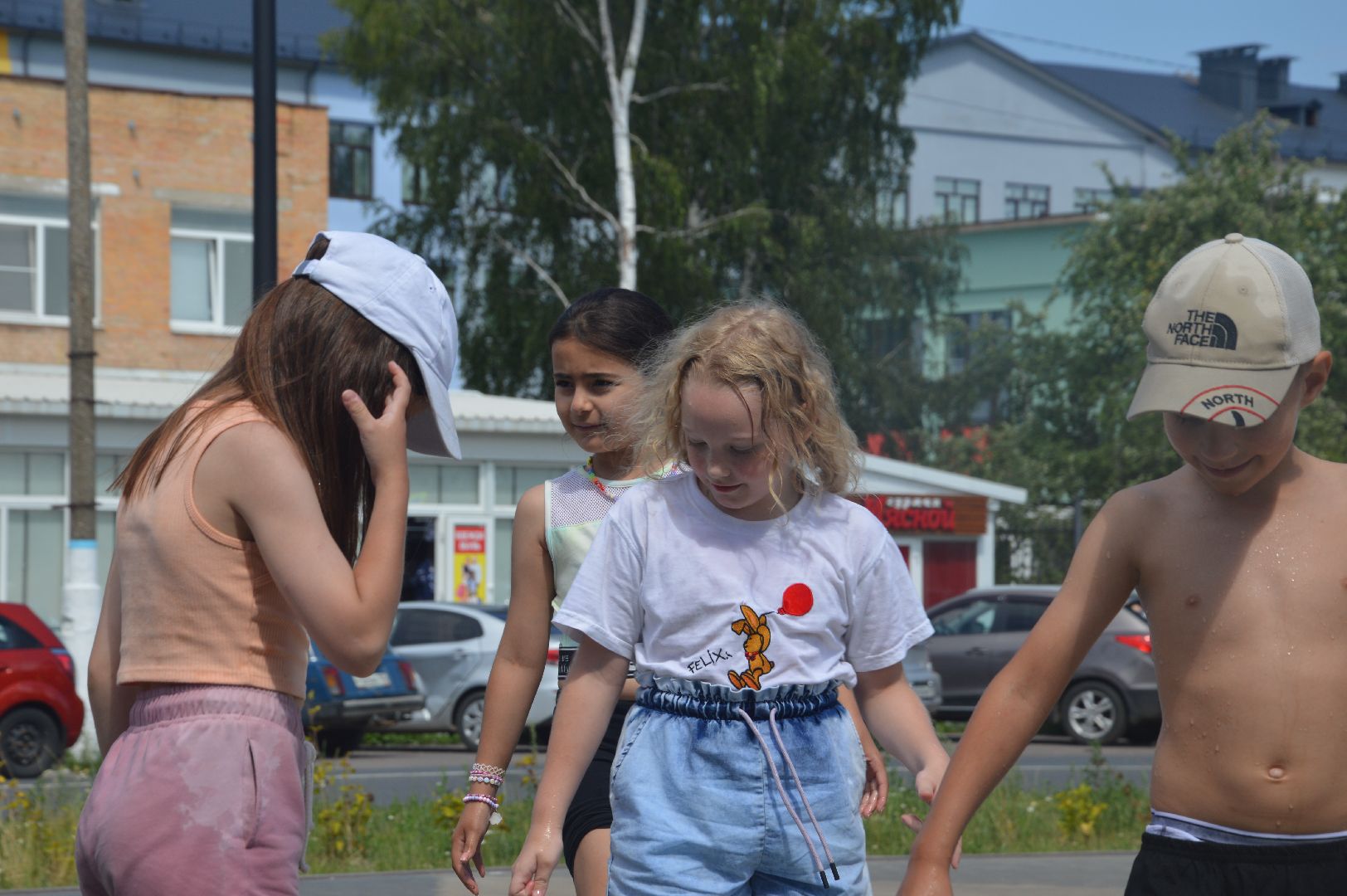 Шатура, фонтан, дети, играют