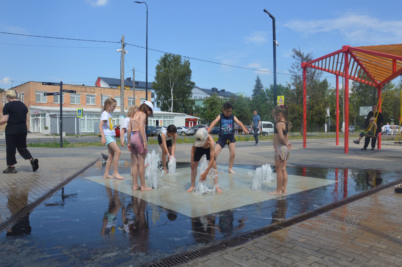 Шатура, фонтан, дети, играют