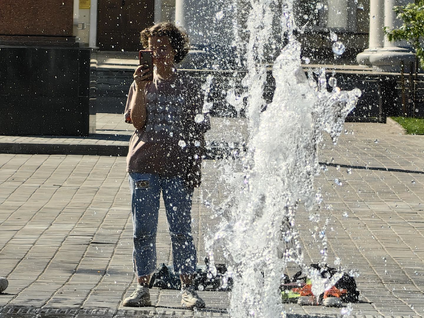 Фонтан, дети, лето, жара