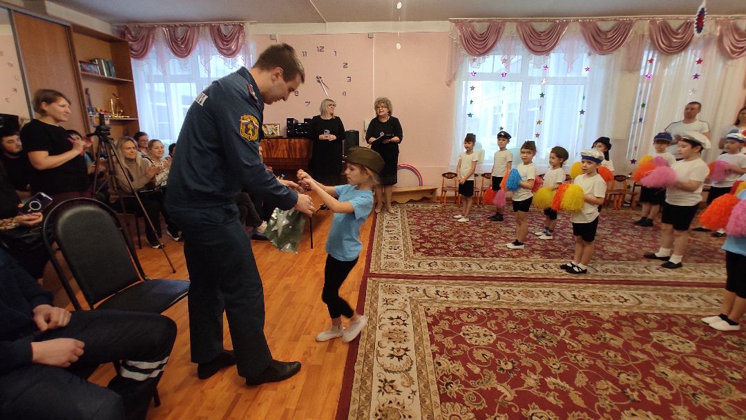 Лобня, города