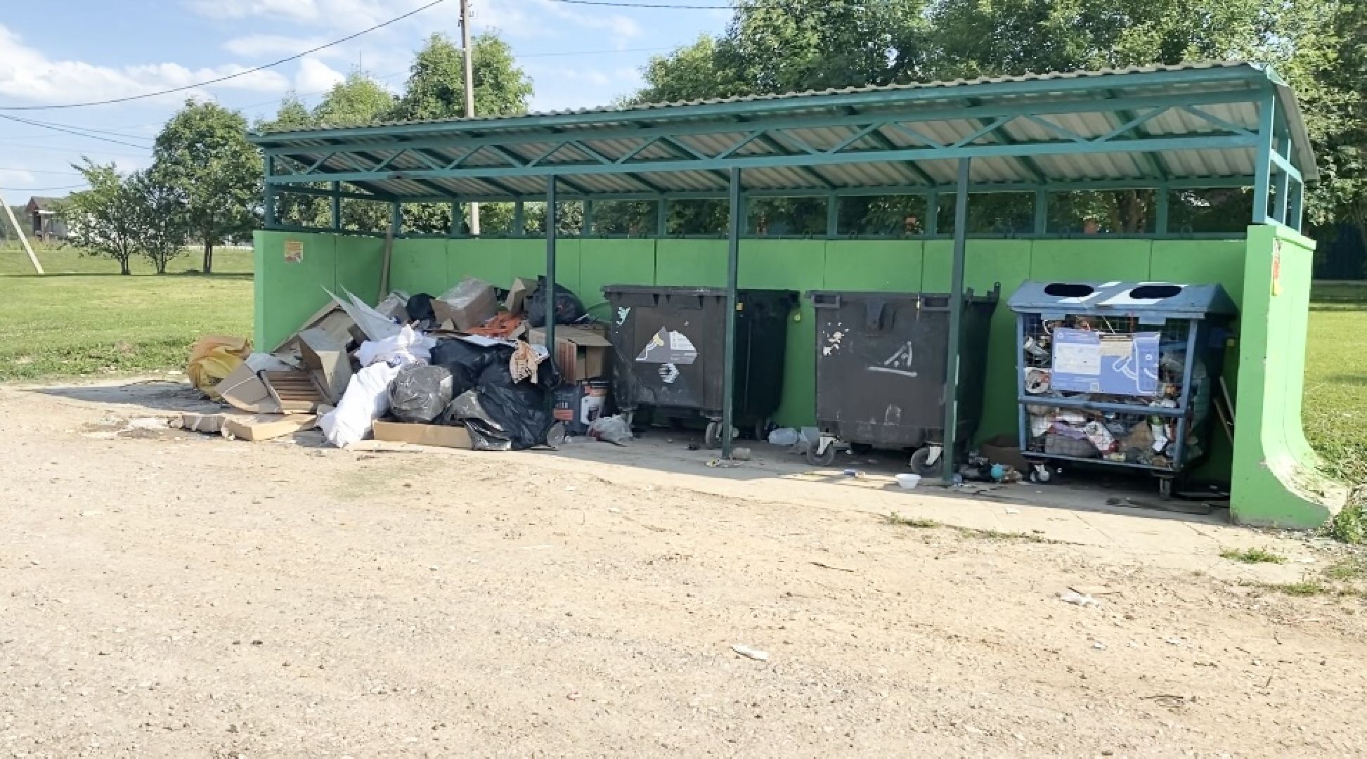 Домодедово, контейнерная площадка, просьба жителей, строительный мусор, крупногабаритный мусор, сортировка отходов, информационные таблички