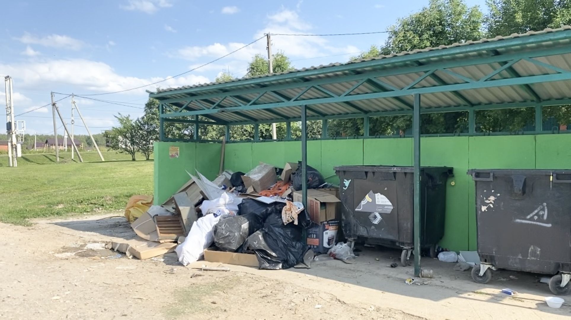Домодедово, контейнерная площадка, просьба жителей, строительный мусор, крупногабаритный мусор, сортировка отходов, информационные таблички
