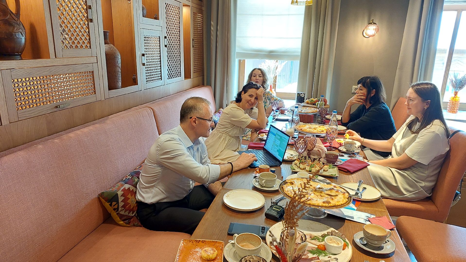 депутат ГД, Госдума, Серпухов, Коган, журналисты,