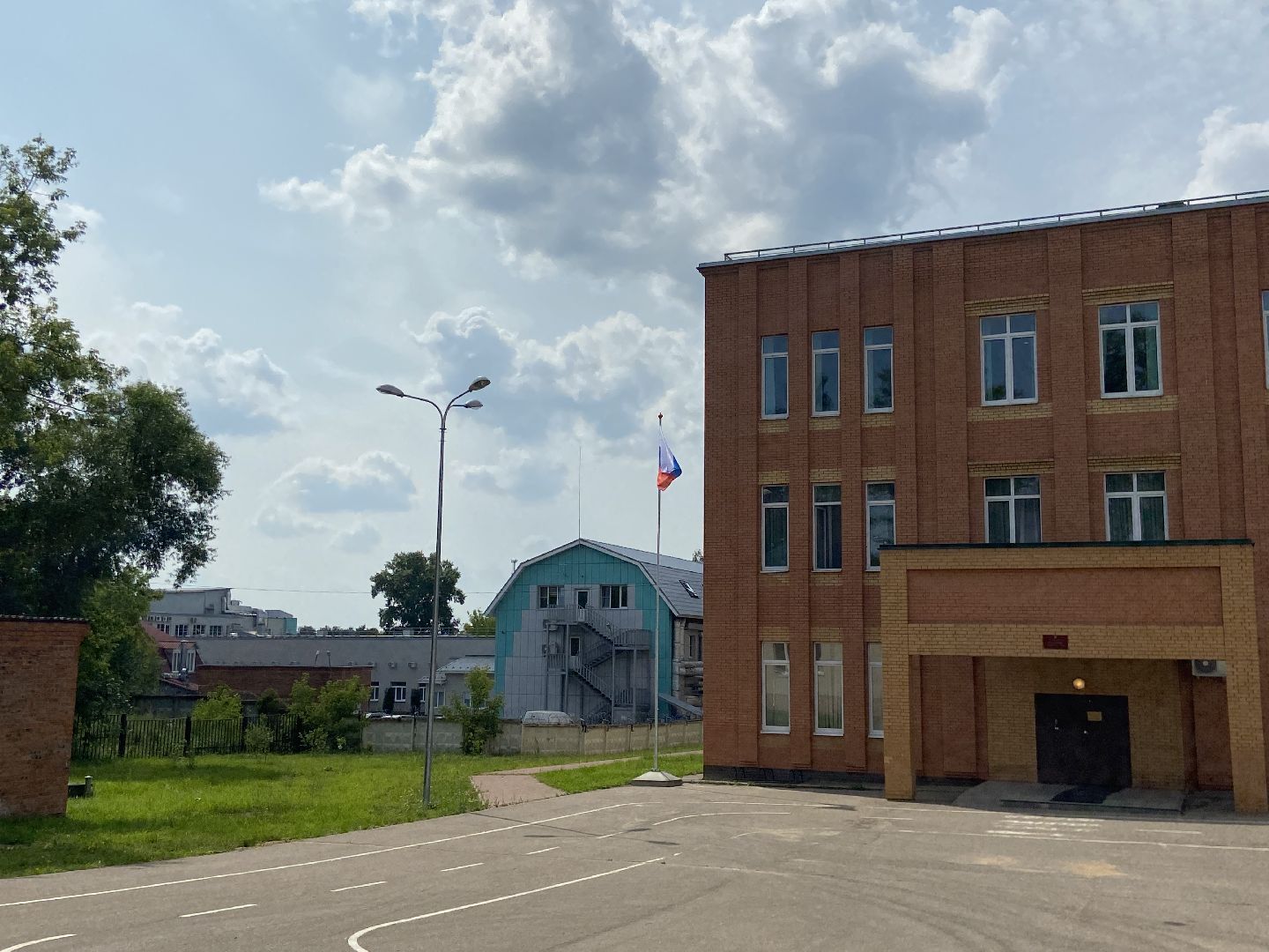 школы,