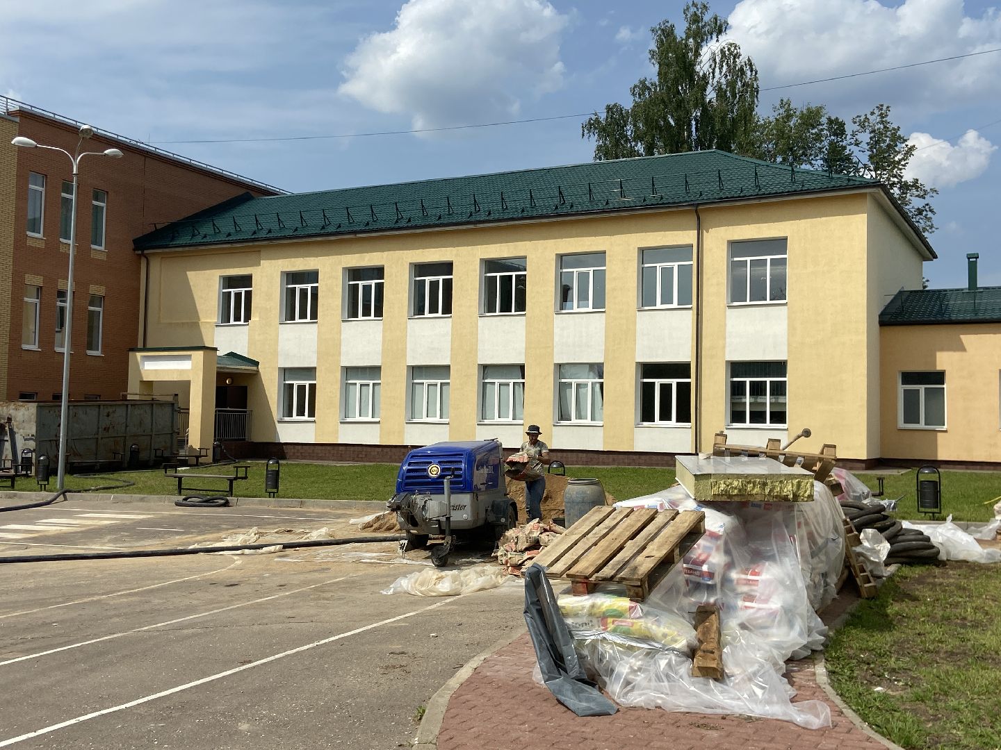 школы,