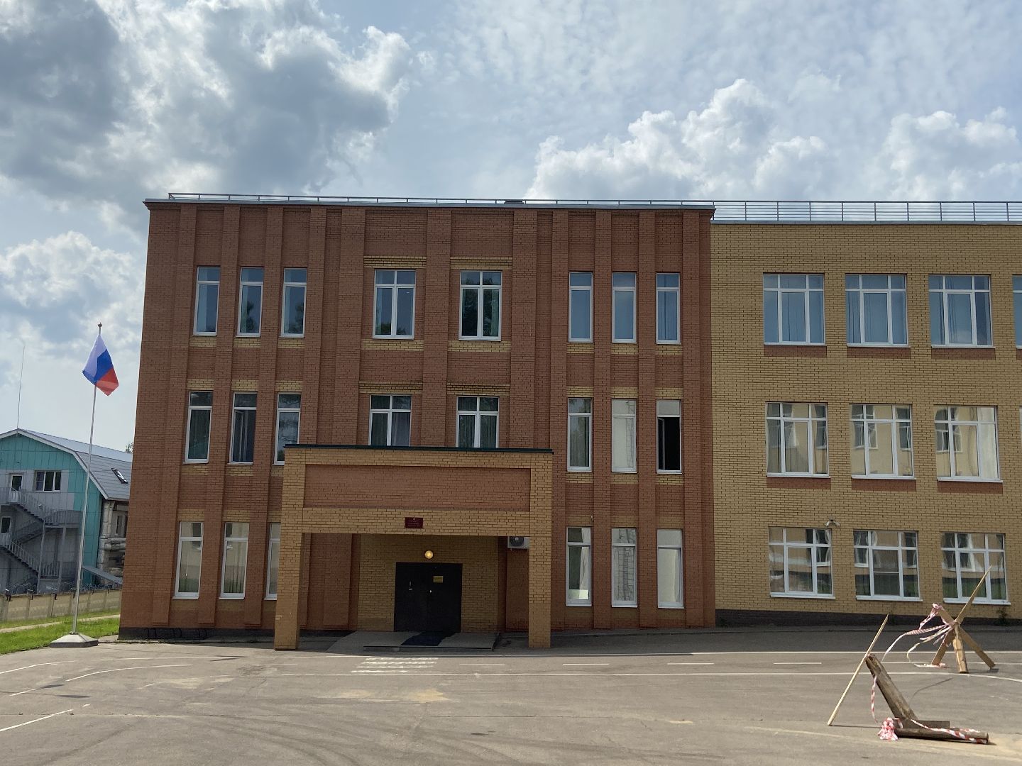школы,