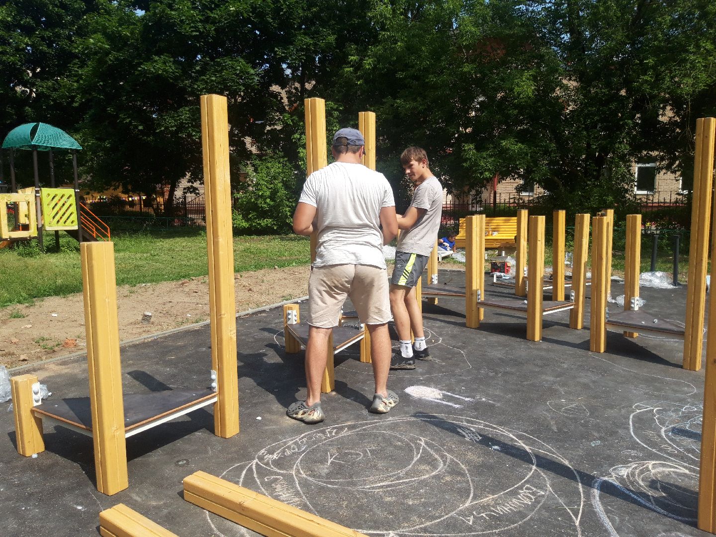 доброе дело, двор,