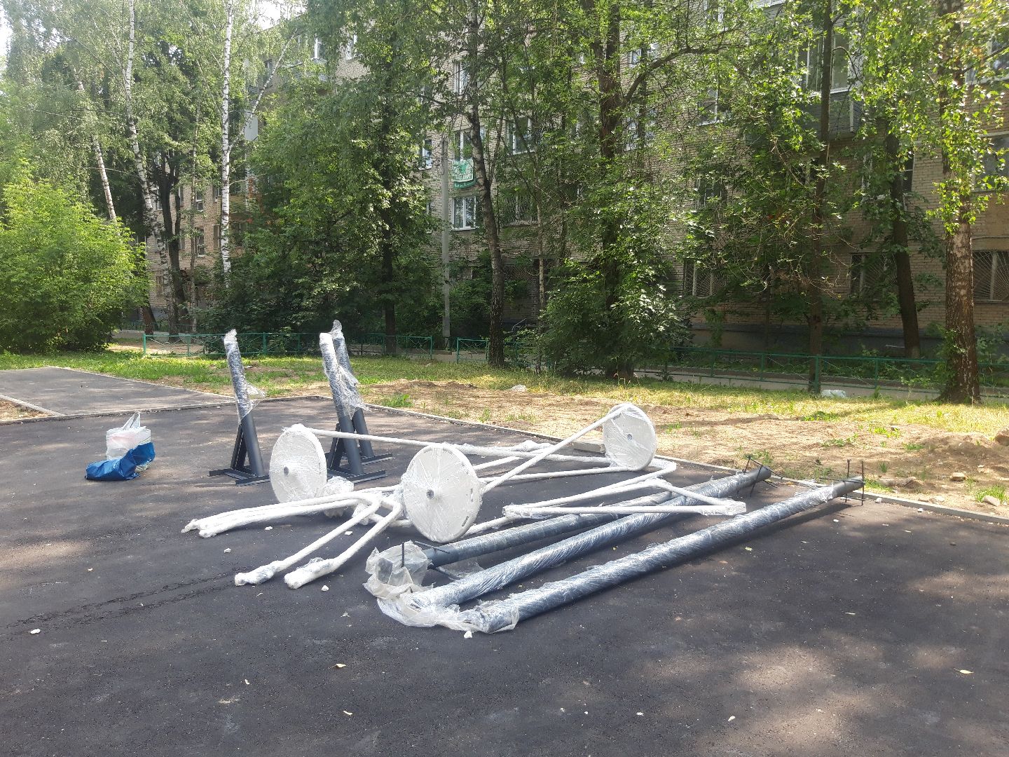 доброе дело, двор,