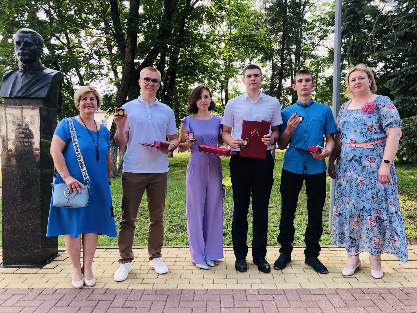 Руза, золотая медаль, выпускники, школа, медалисты