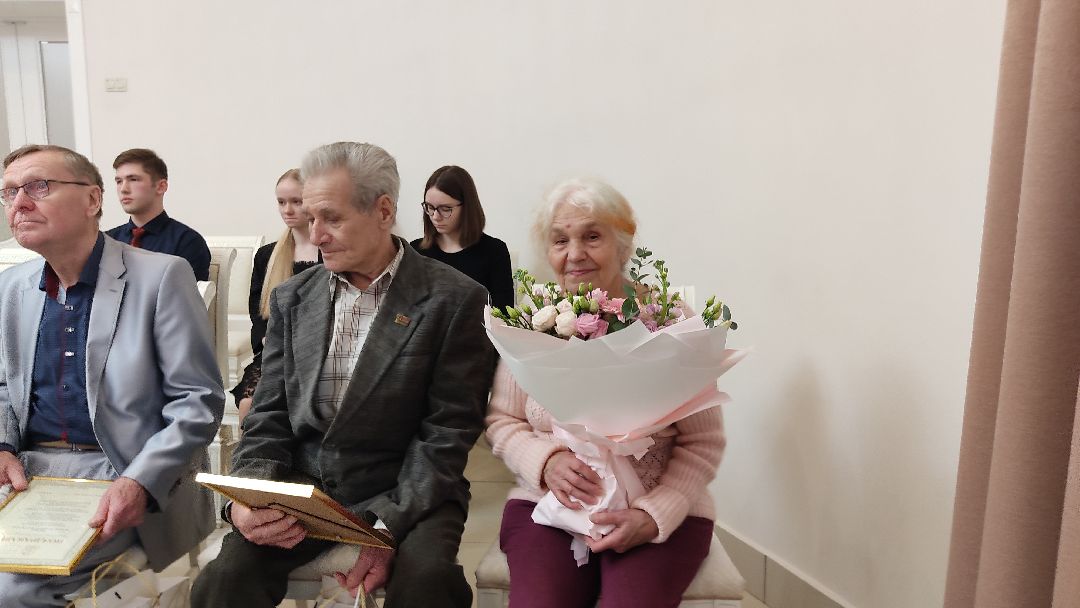 Лобня, города