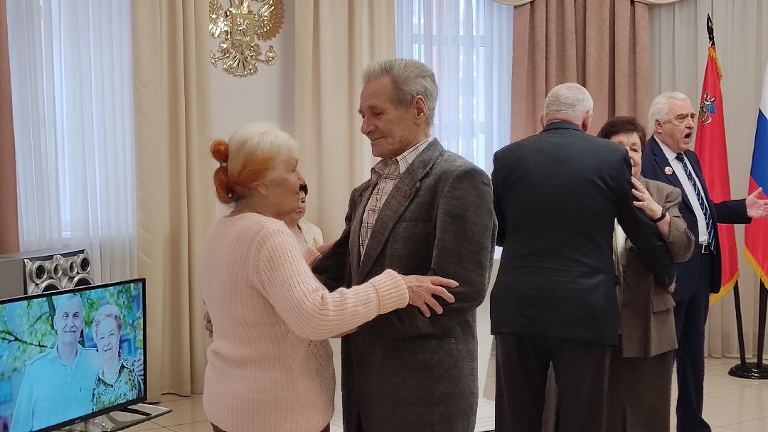 Лобня, города