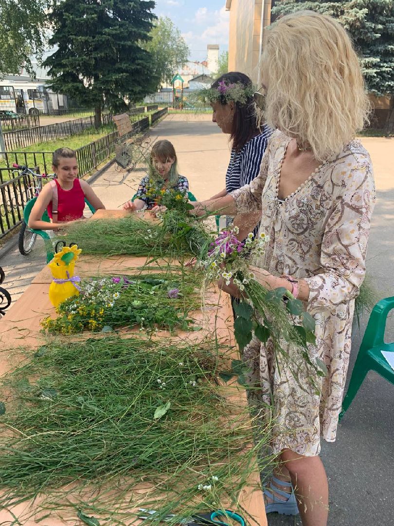 доброе дело, дети, двор,