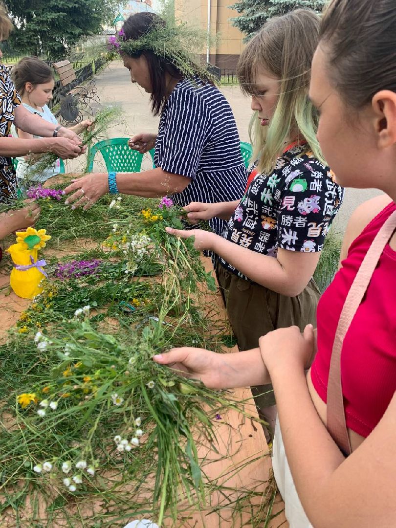 доброе дело, дети, двор,