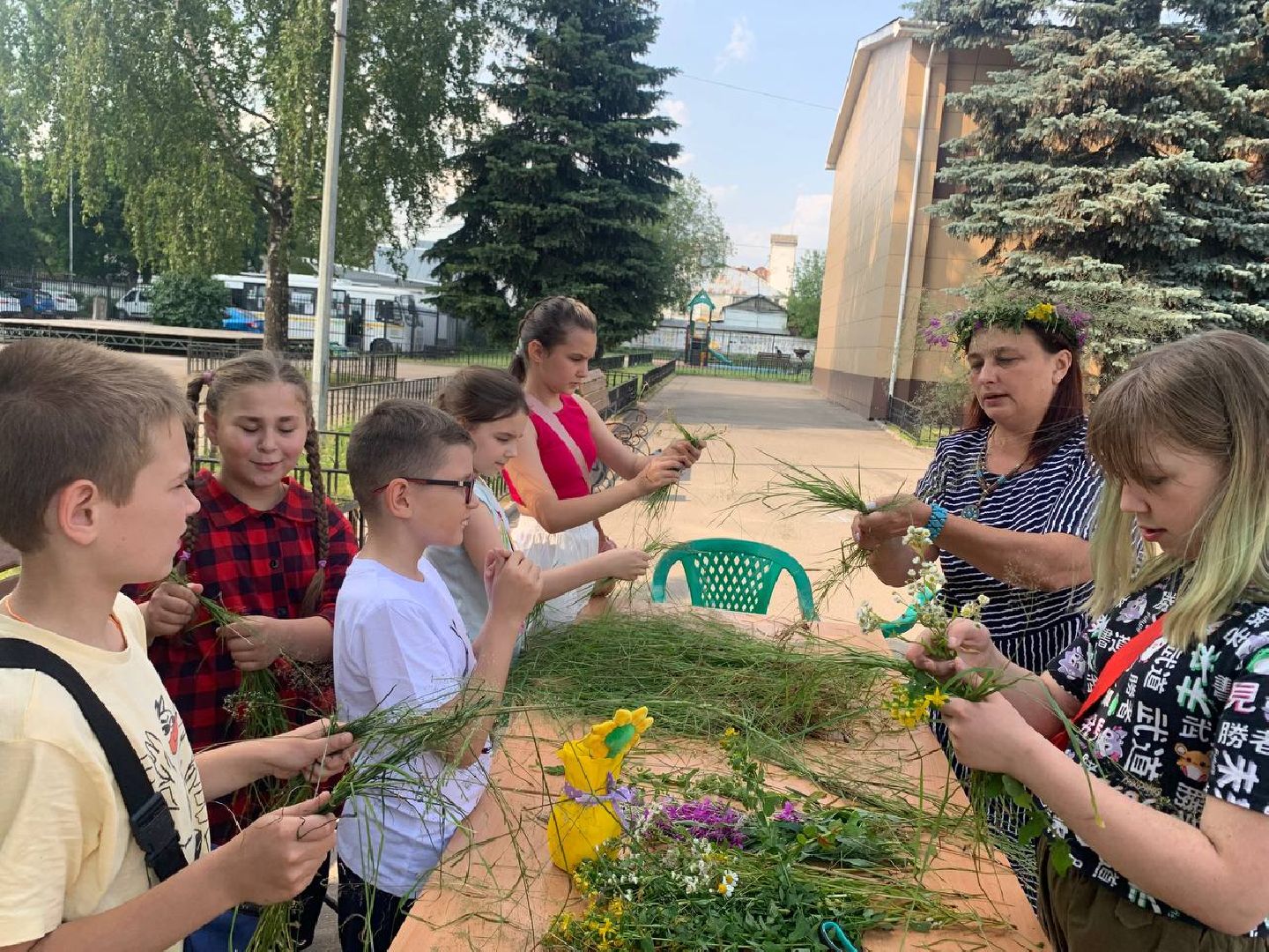 доброе дело, дети, двор,