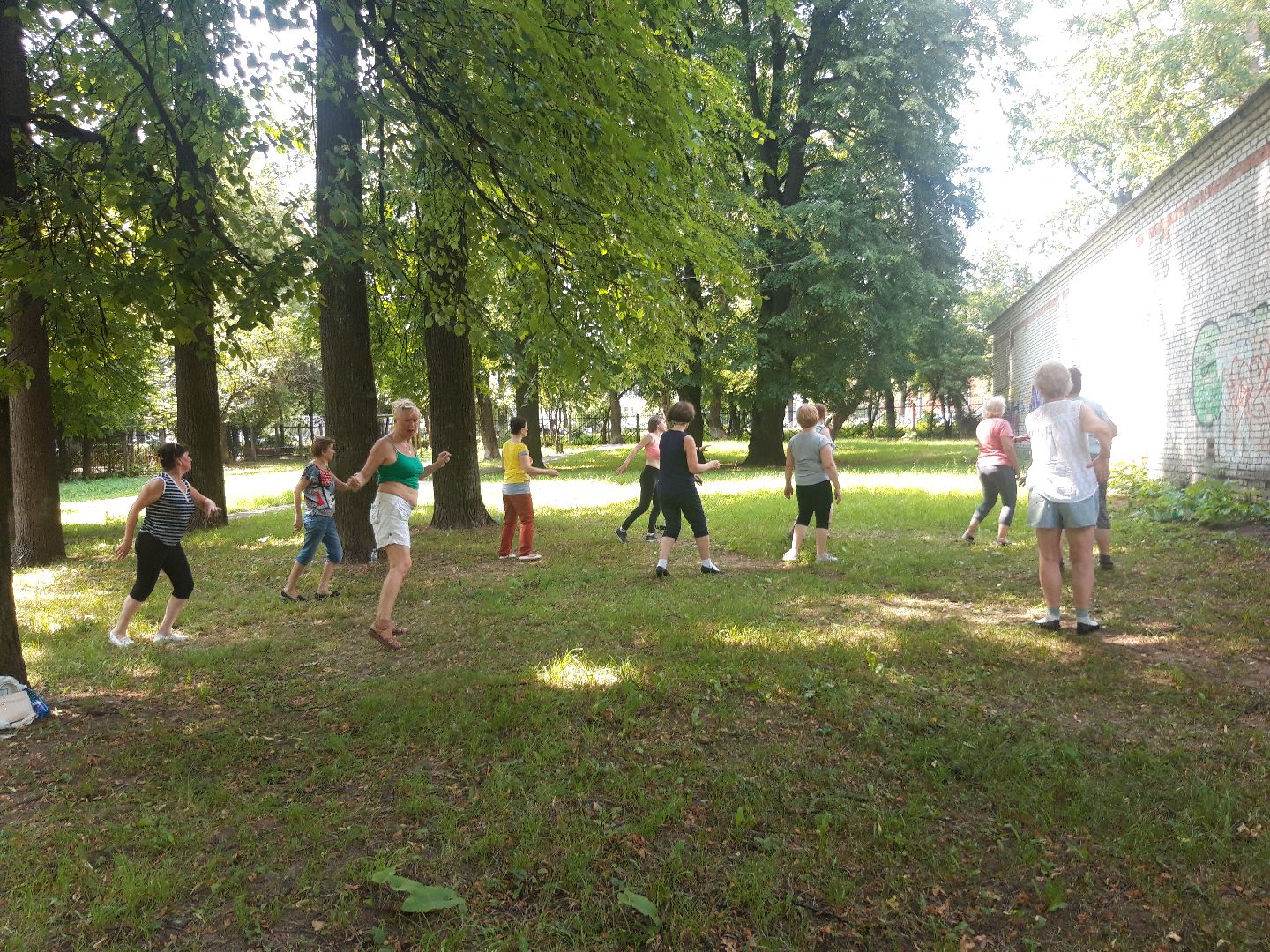 доброе дело, пенсионеры, лето в подмосковье,