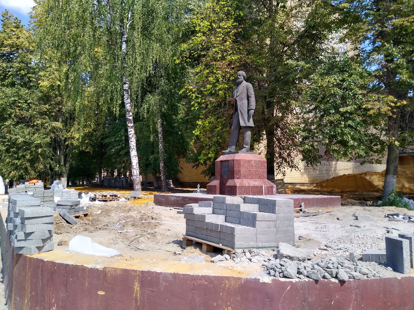 Раменское, благоустройство, сквер у Сатурна