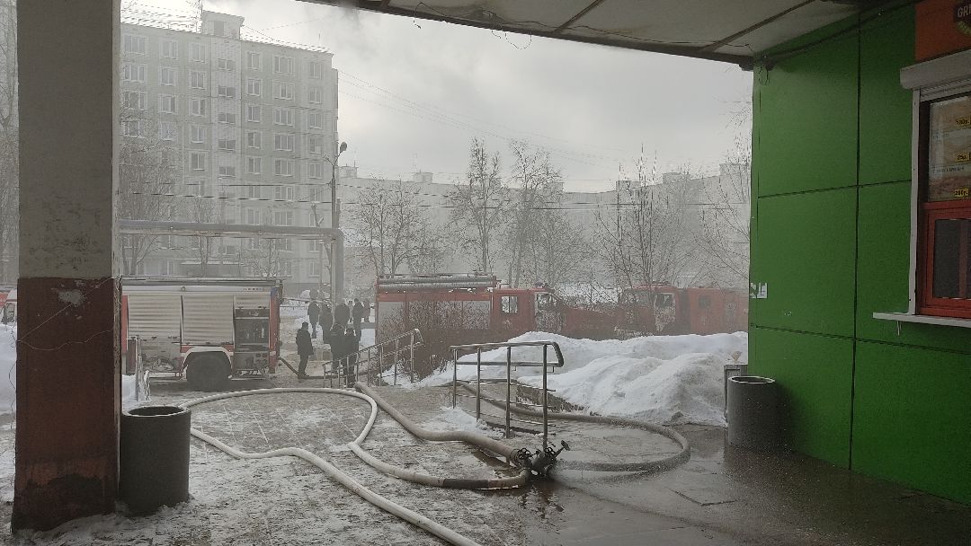 Лобня, города