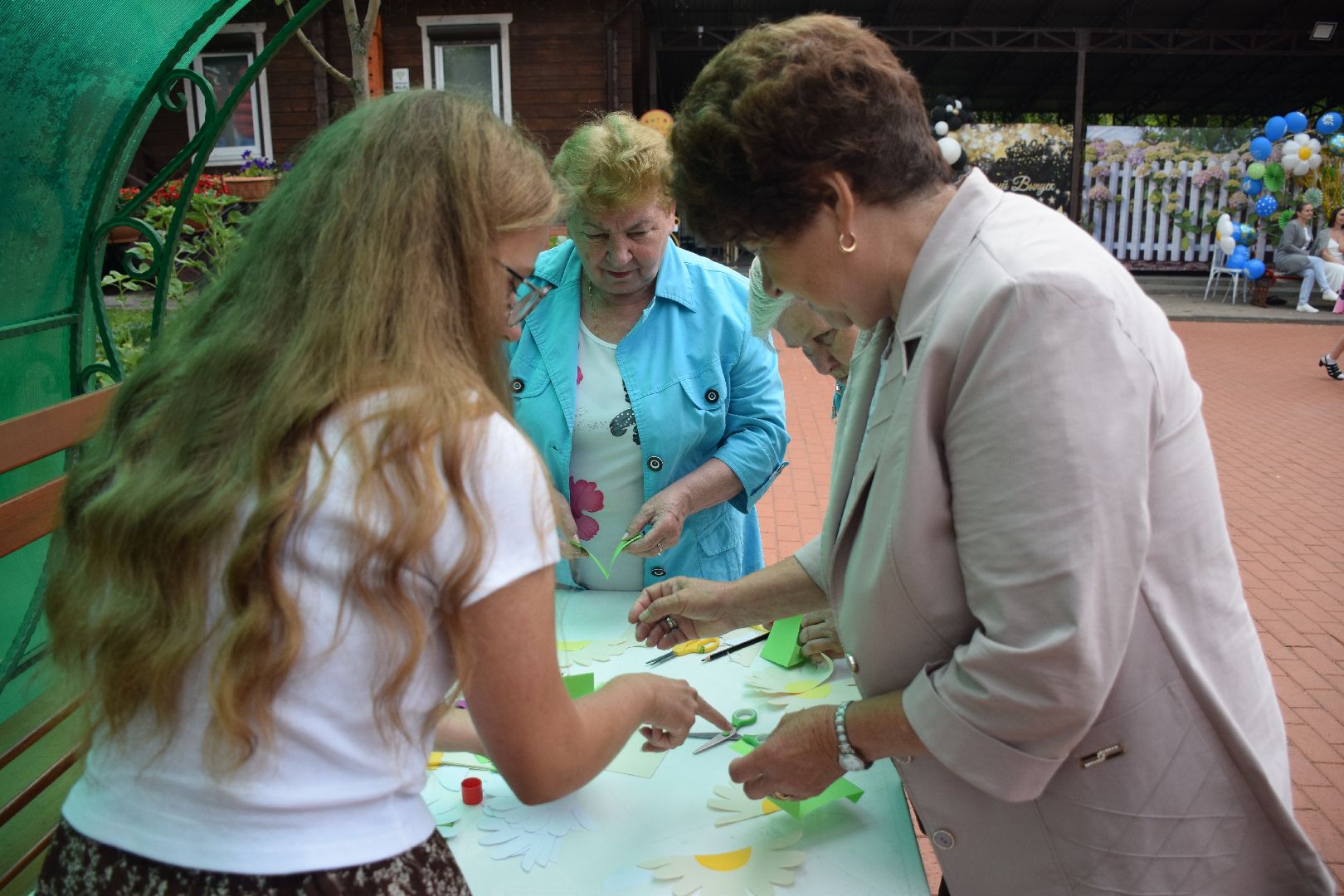 Павловский Посад, городской округ Павловский Посад, парк, дети, образование, день семьи, ромашка