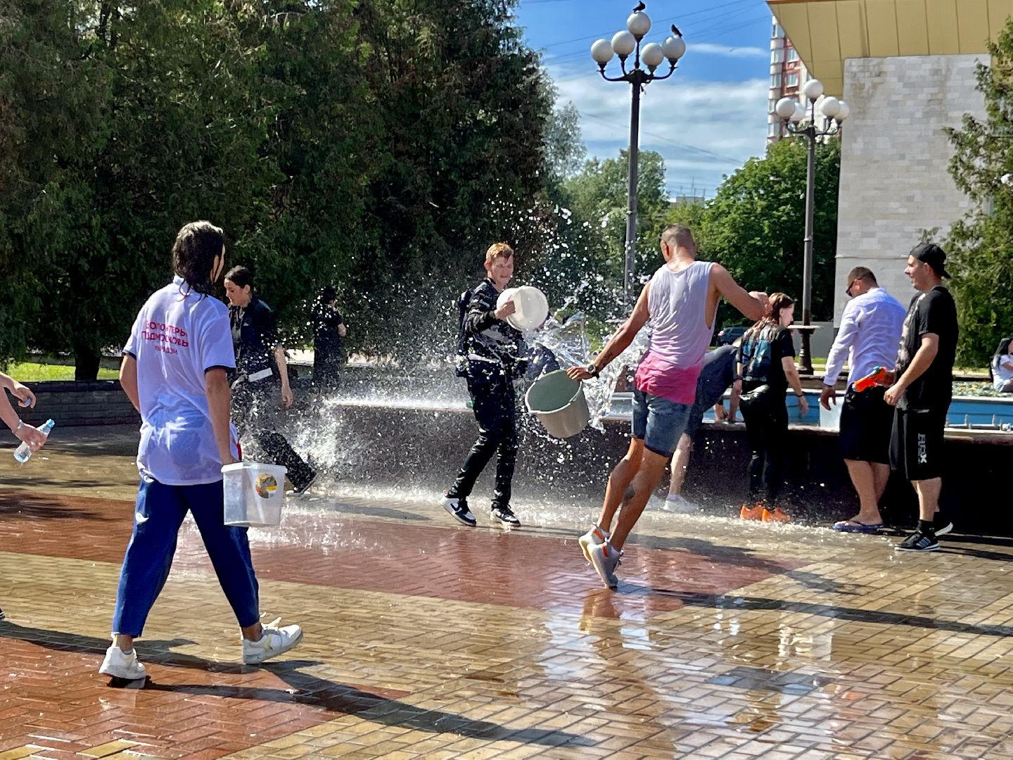 Наро-Фоминск, молодёжь Подмосковья, водная битва, лето в Подмосковье