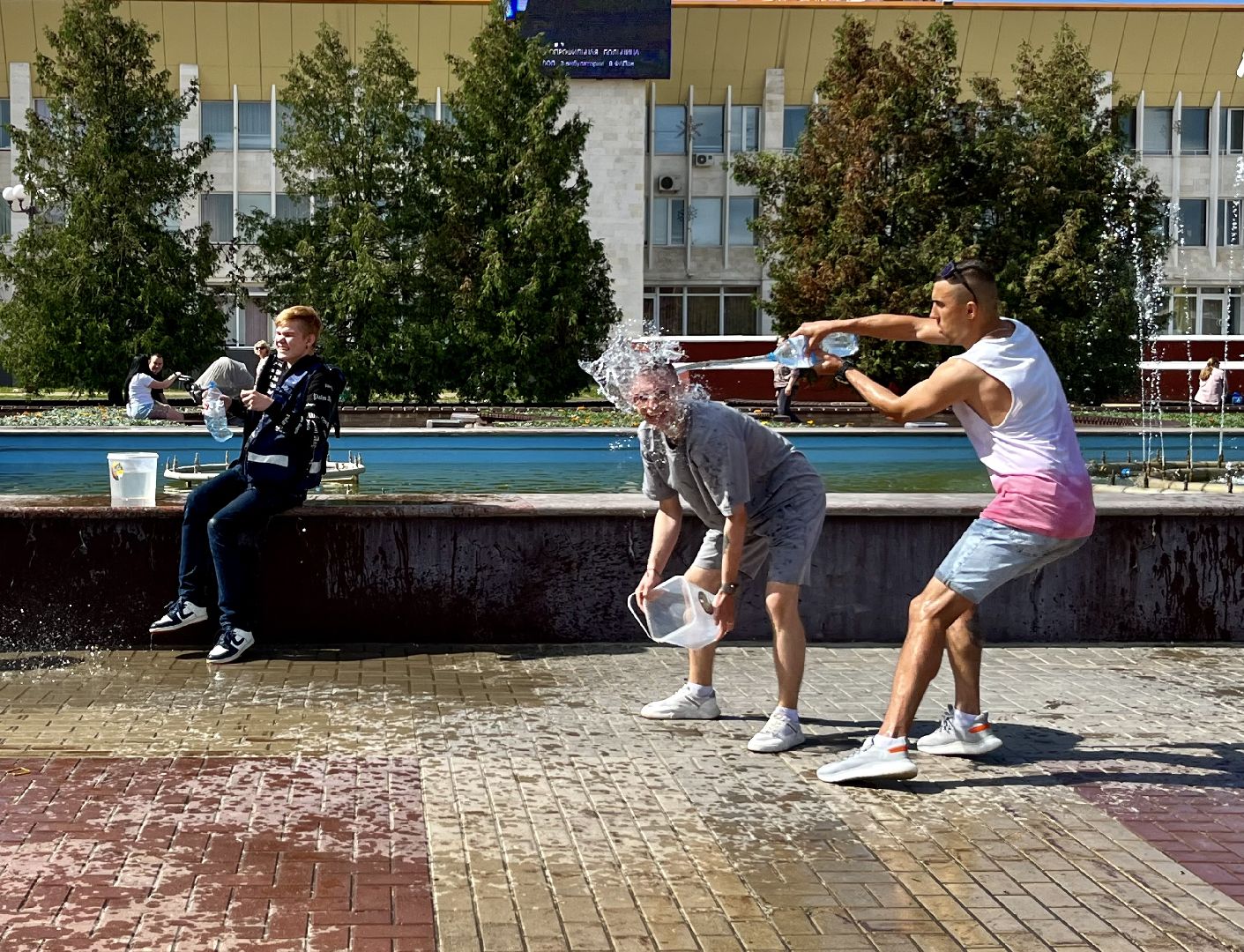 Наро-Фоминск, молодёжь Подмосковья, водная битва, лето в Подмосковье