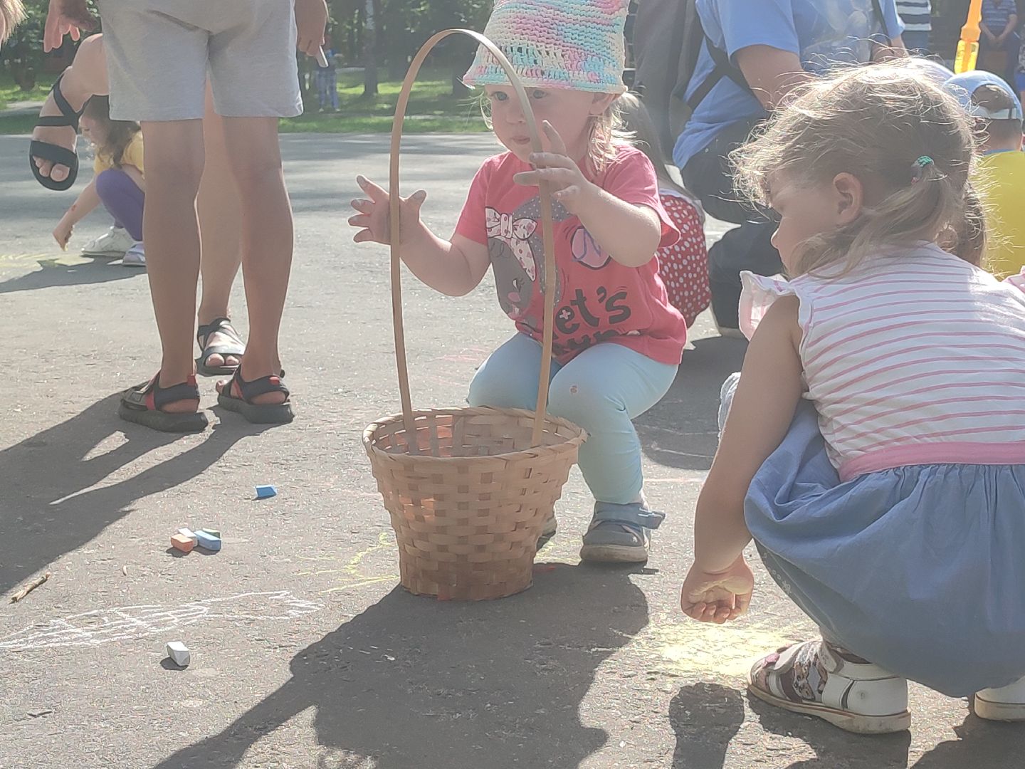 #дети, #талдом, #паркпобеды, #рисункинаасфальте, #мелки