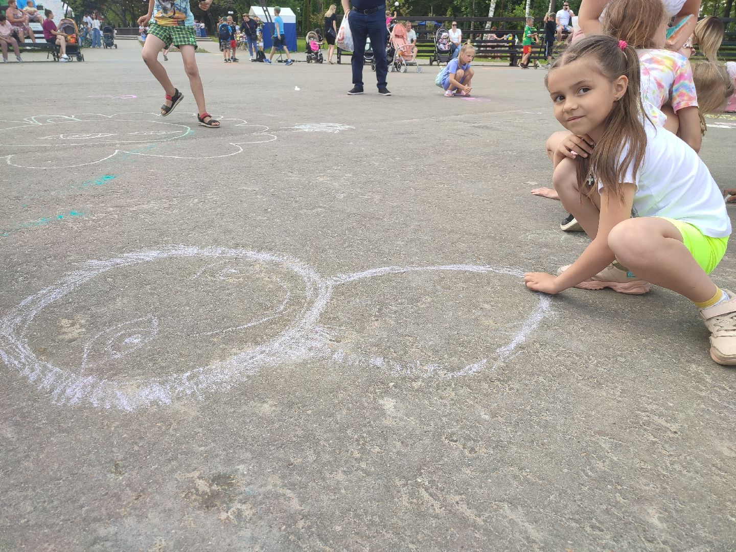 #дети, #талдом, #паркпобеды, #рисункинаасфальте, #мелки
