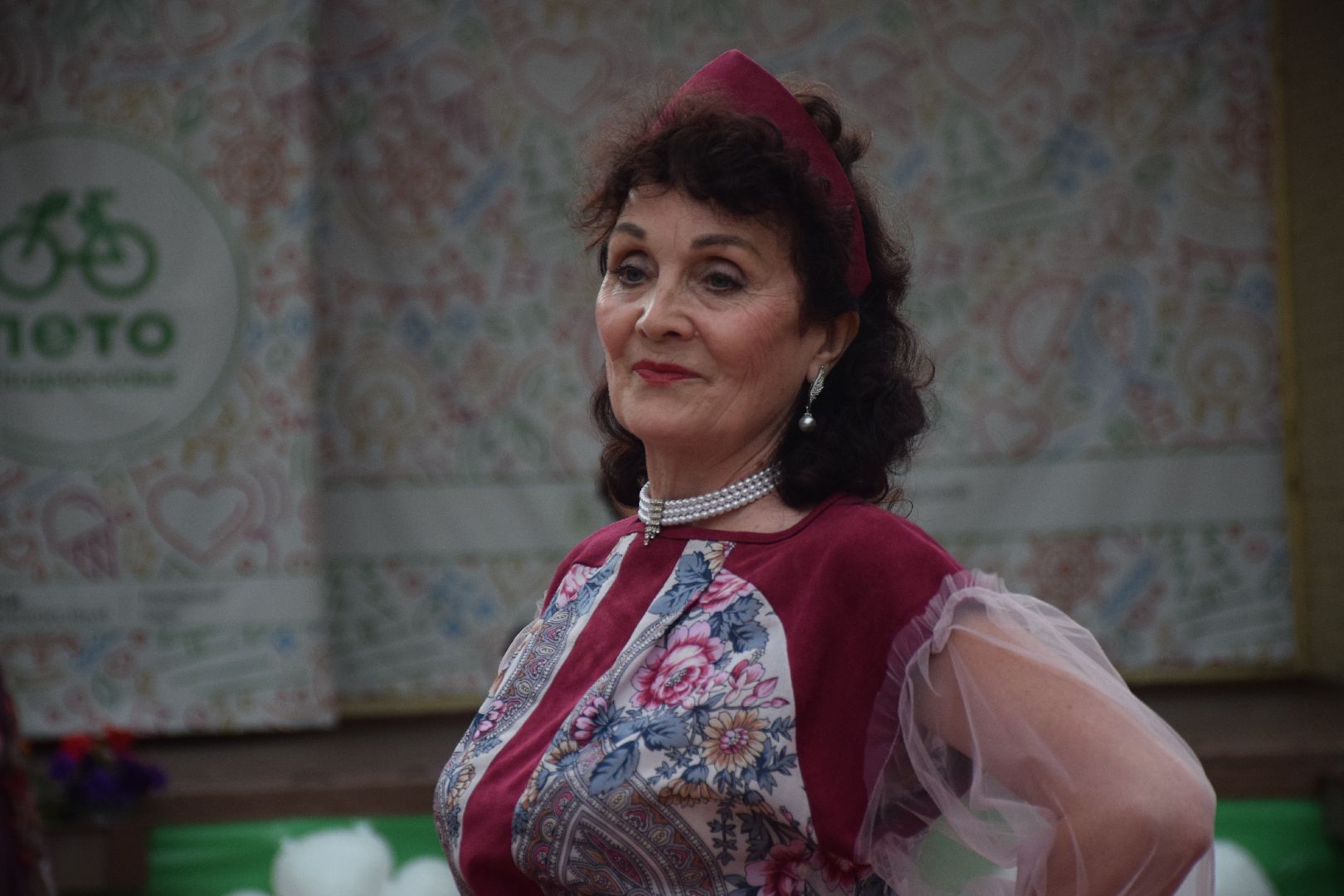 Возраст в моде, манекенщицы, активное долголетие, павлово- посадские платки, дефиле, мода, активное долголетие, Багрянец, Орехово- Зуево, Павловский Посад, платки,