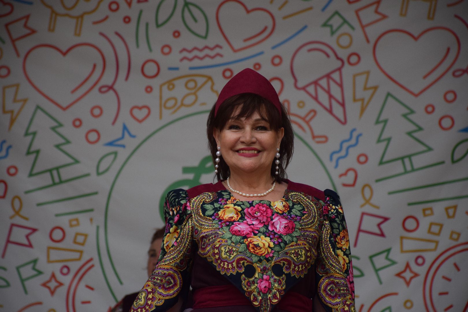 Возраст в моде, манекенщицы, активное долголетие, павлово- посадские платки, дефиле, мода, активное долголетие, Багрянец, Орехово- Зуево, Павловский Посад, платки,