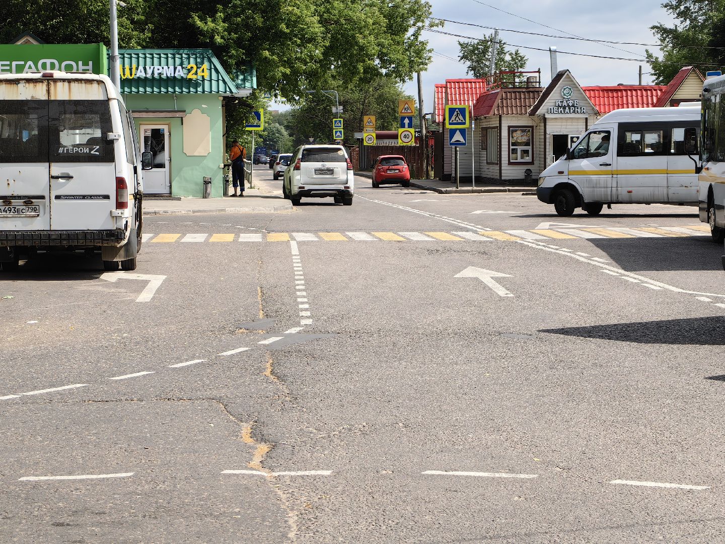 Дорога, разметка, автобус, остановка