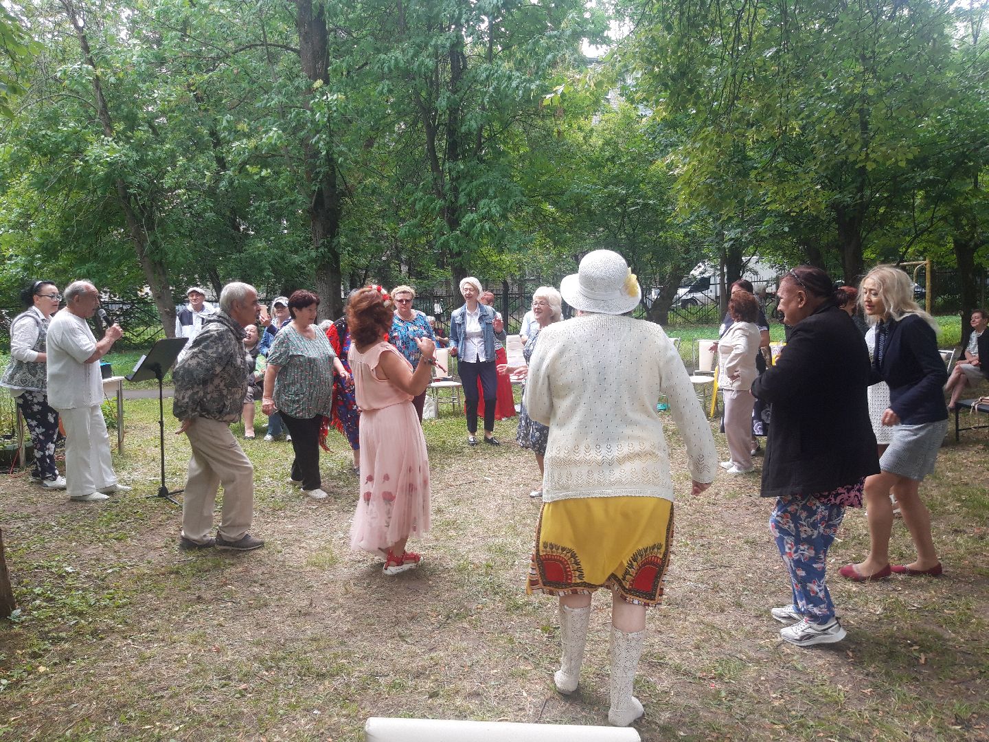 праздники, пенсионеры, доброе дело,