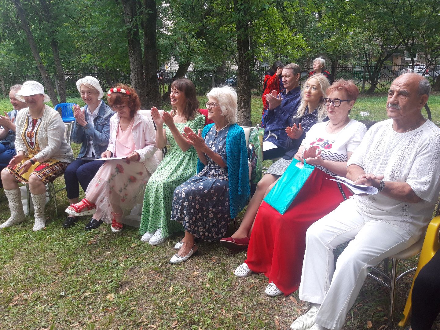 праздники, пенсионеры, доброе дело,