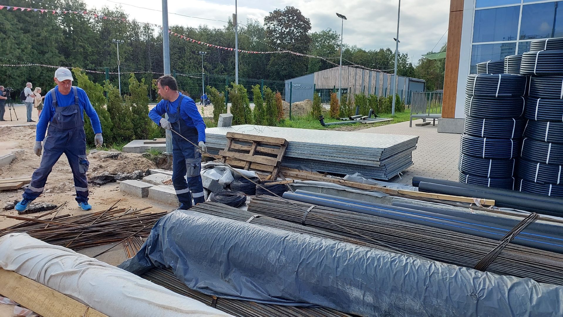 спорт, роллердром, серпухов, парк питомник, строительство, русский медведь,