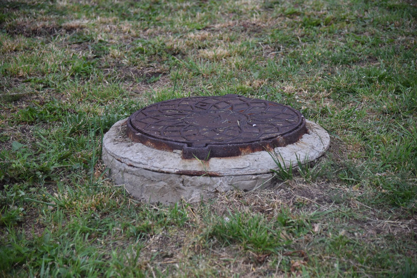 Химки, люки, водоснабжение, канализация, водоканал