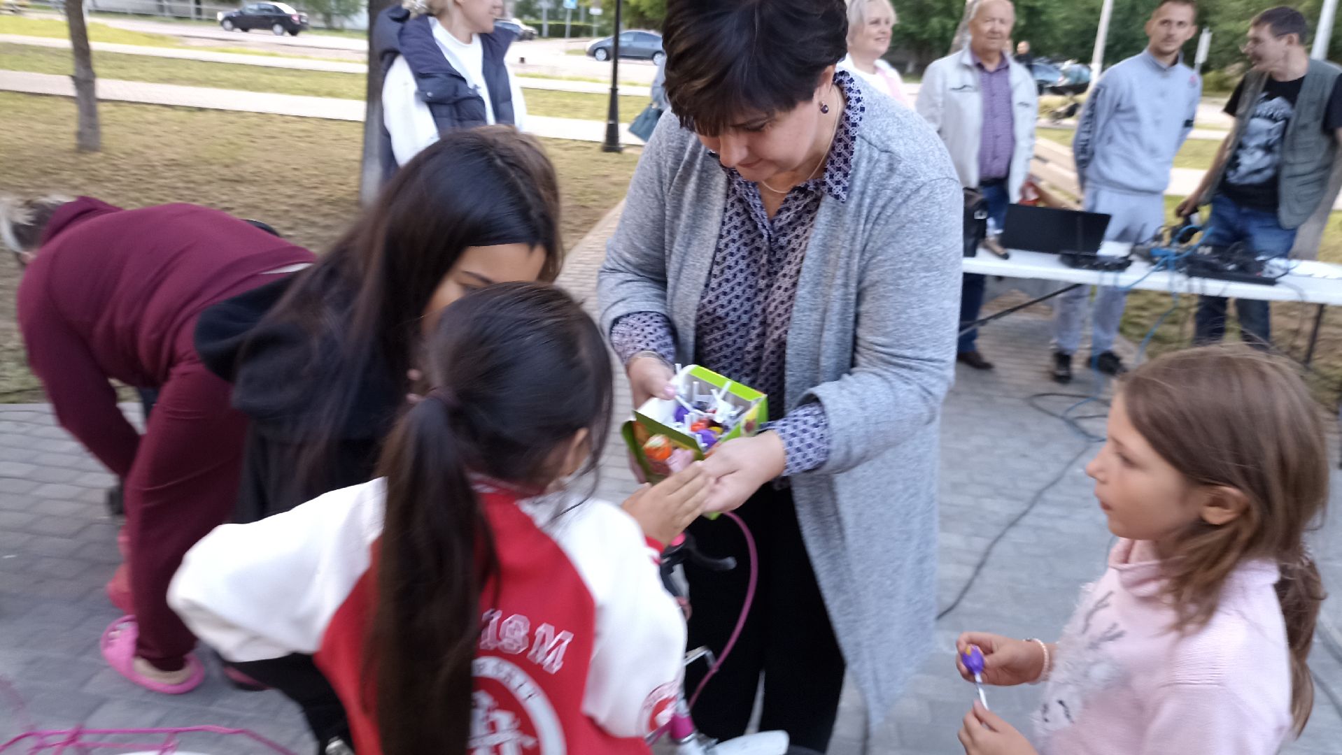 Серпухов, Подмосковье, день двора, дети, праздник, детская площадка