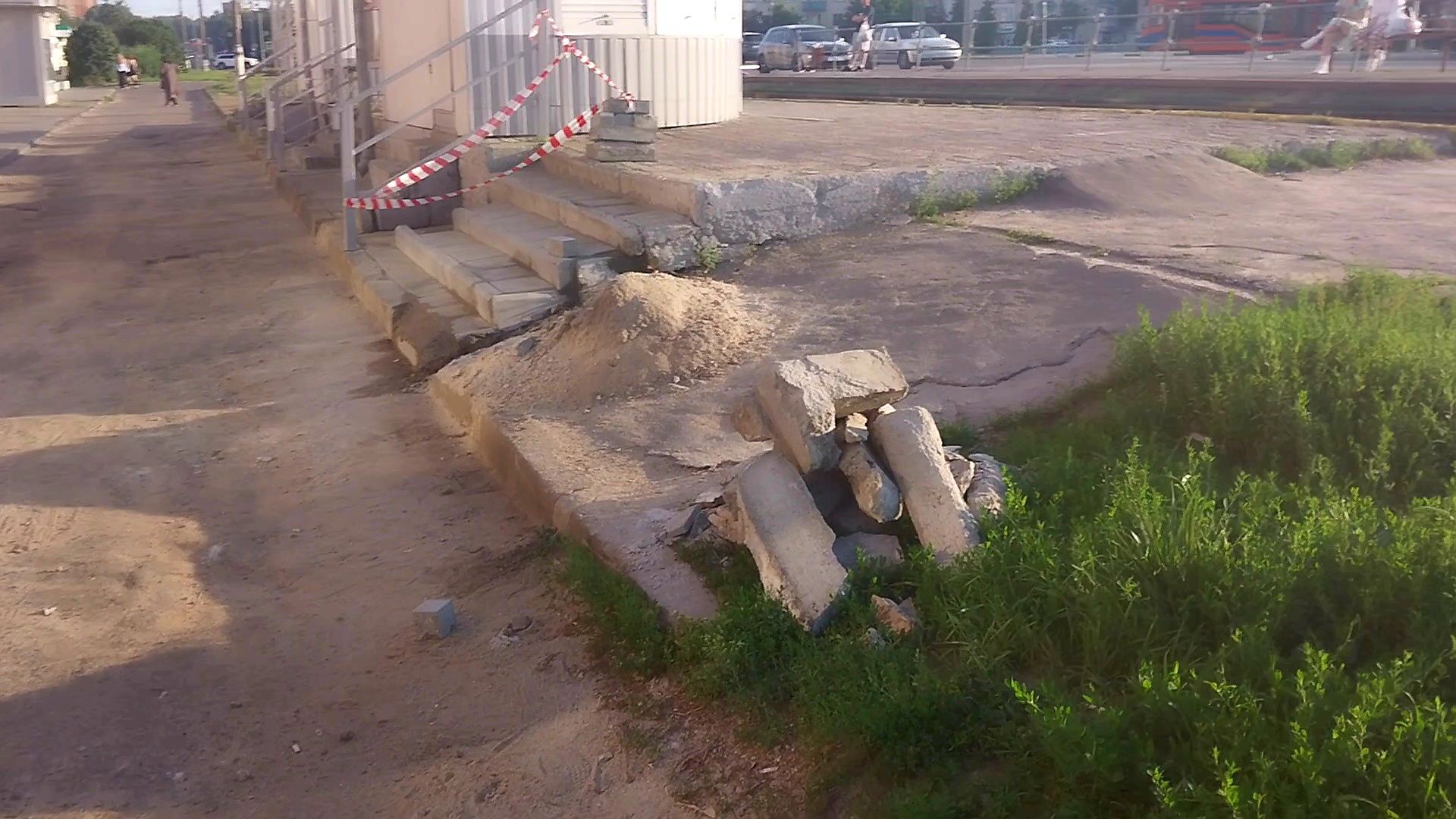 Коломна, остановка, ремонт тротуаров